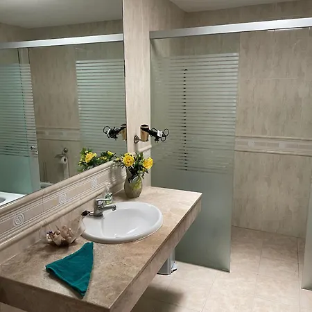 Private - Sleeps 6 - Heated Pool - Air Con Villa Caleta De Fuste