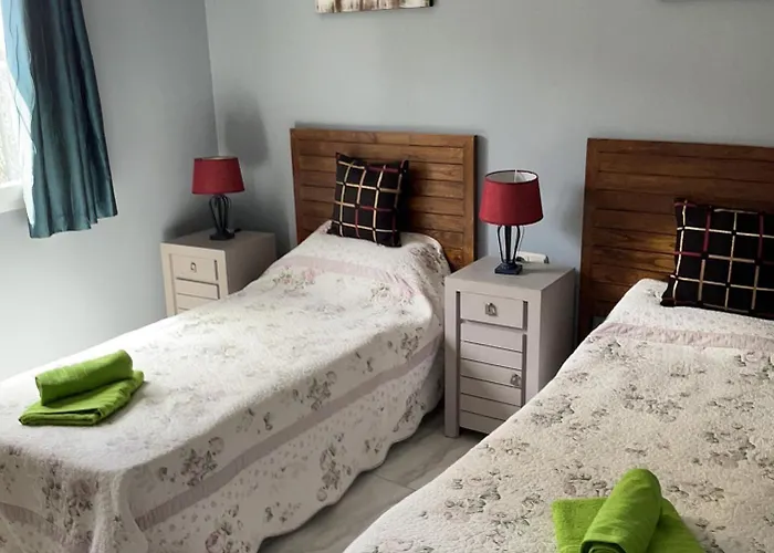 Private - Sleeps 6 - Heated Pool - Air Con Villa *