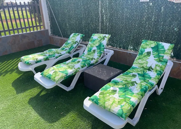 Private - Sleeps 6 - Heated Pool - Air Con Villa